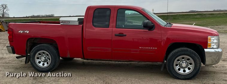 image for item KU9956 2013 Chevrolet Silverado 1500  Ext. Cab pickup truck