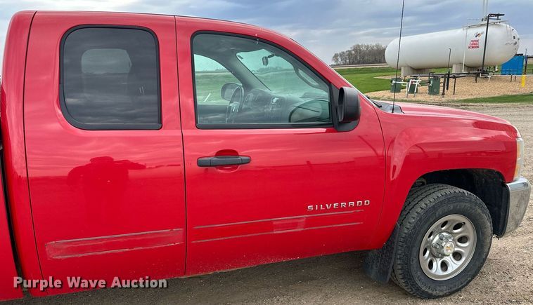 image for item KU9956 2013 Chevrolet Silverado 1500  Ext. Cab pickup truck