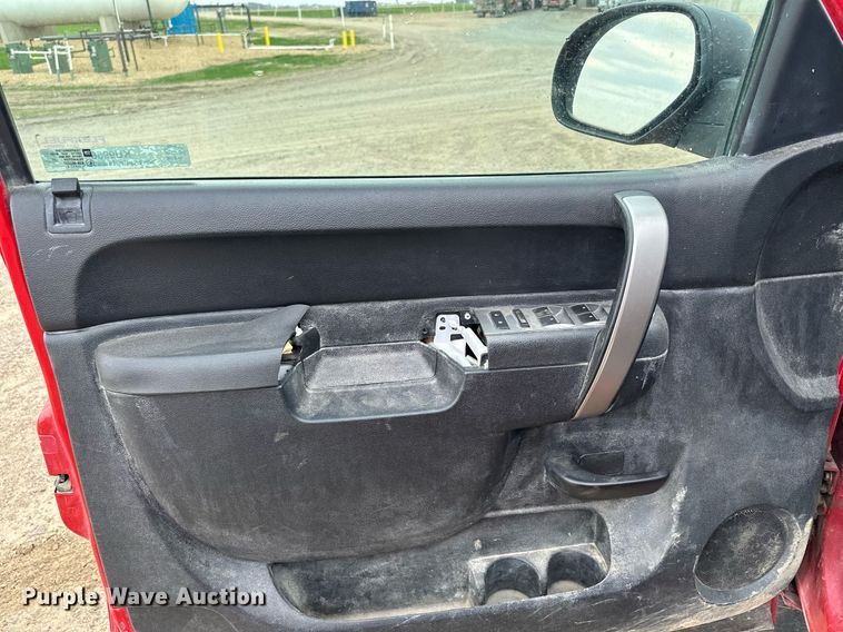 image for item KU9956 2013 Chevrolet Silverado 1500  Ext. Cab pickup truck