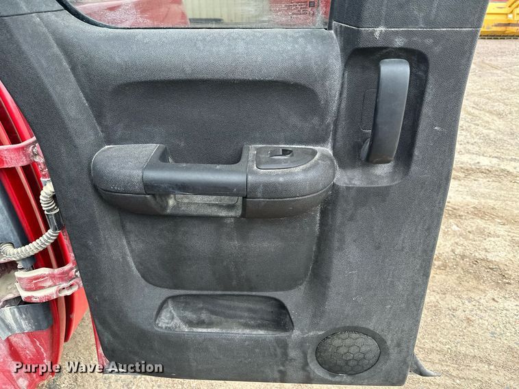 image for item KU9956 2013 Chevrolet Silverado 1500  Ext. Cab pickup truck