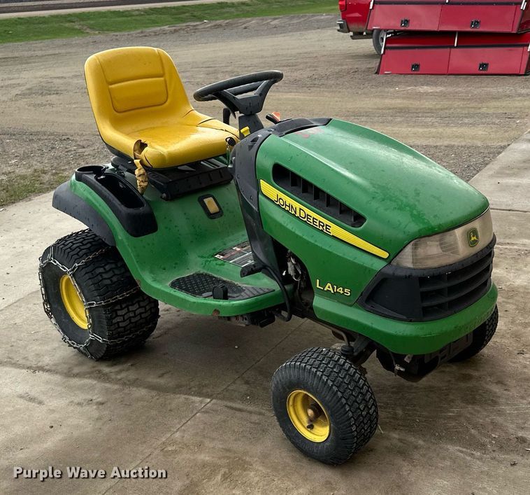 image for item KU9961 John Deere LA145  lawn mower