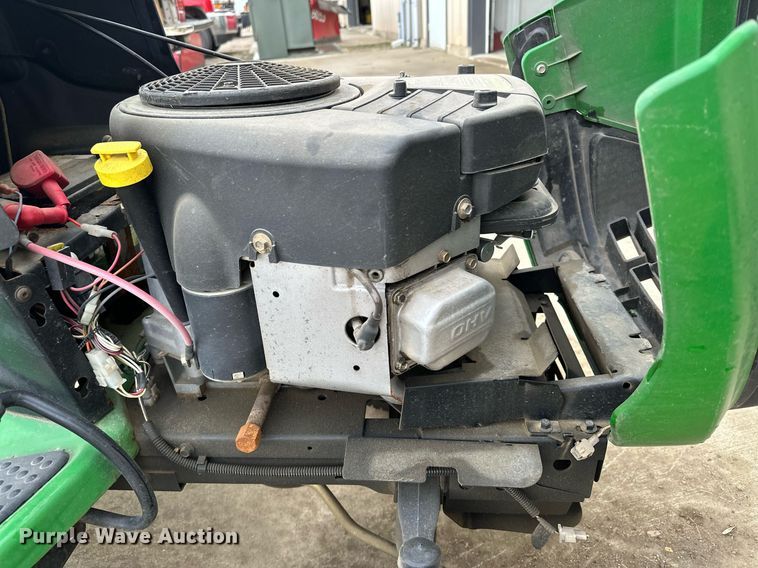 image for item KU9961 John Deere LA145  lawn mower