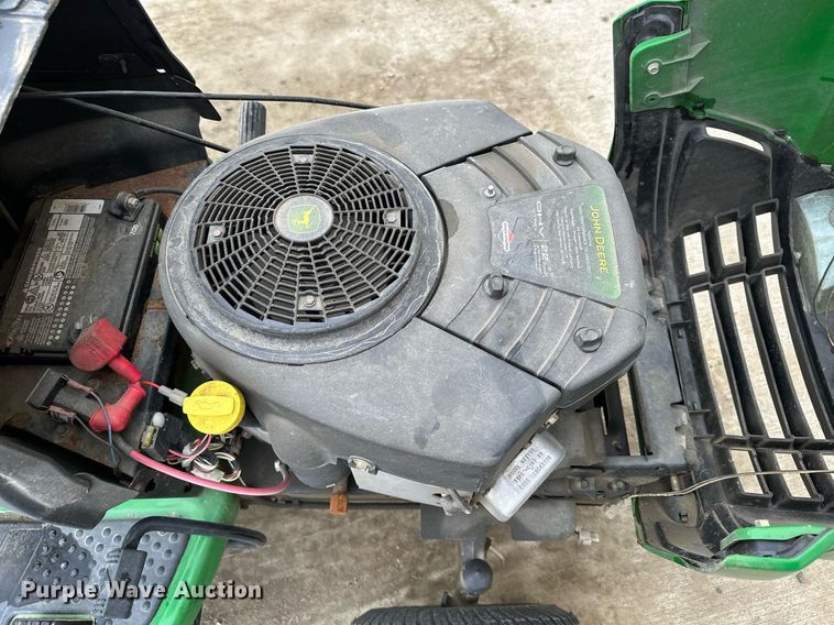 image for item KU9961 John Deere LA145  lawn mower