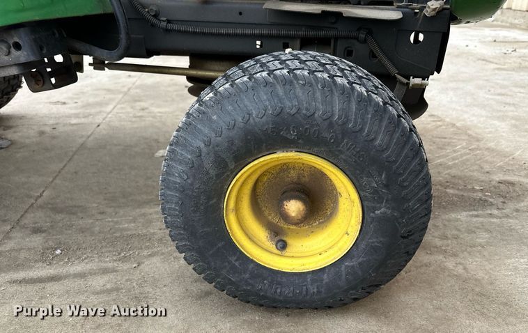 image for item KU9961 John Deere LA145  lawn mower