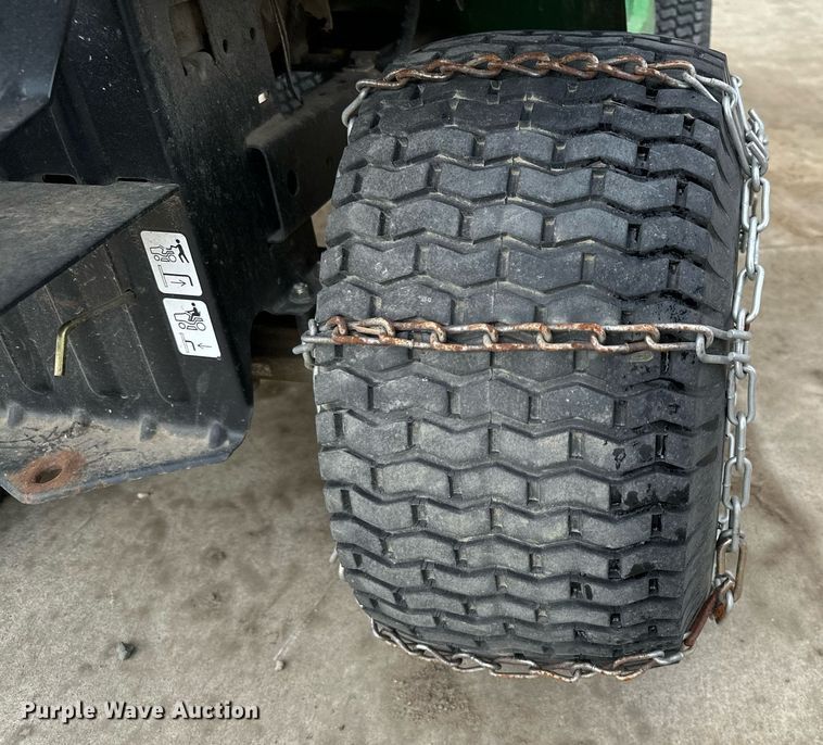 image for item KU9961 John Deere LA145  lawn mower