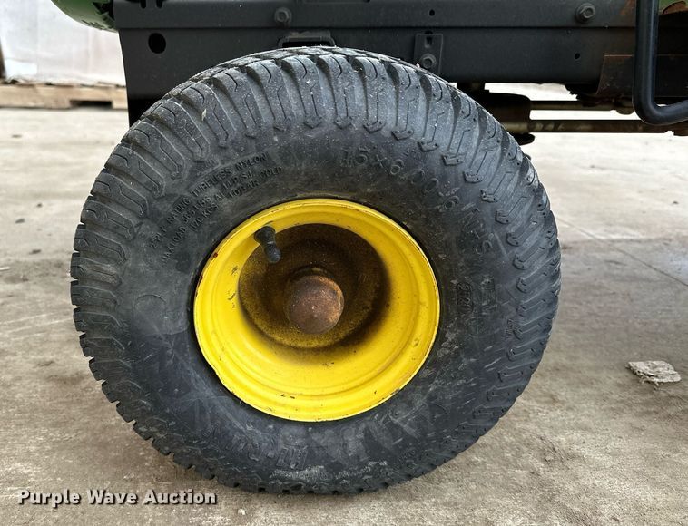 image for item KU9961 John Deere LA145  lawn mower