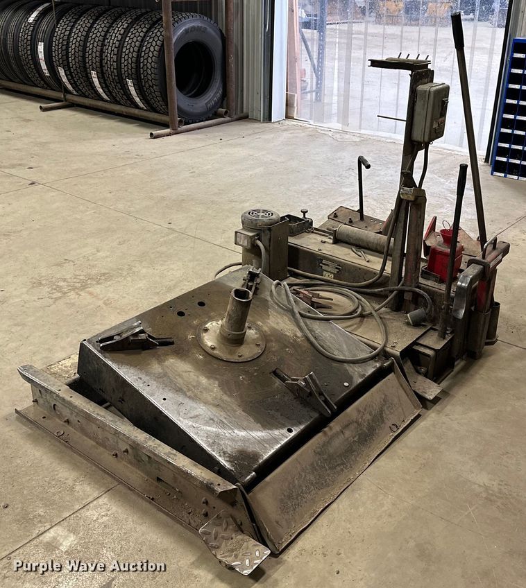 image for item KU9963 Coats 809300  tire machine