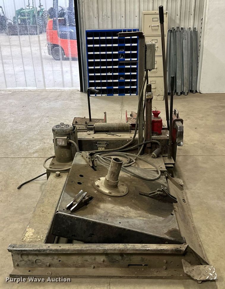 image for item KU9963 Coats 809300  tire machine