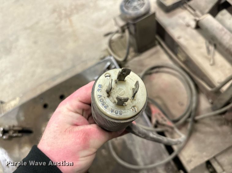 image for item KU9963 Coats 809300  tire machine