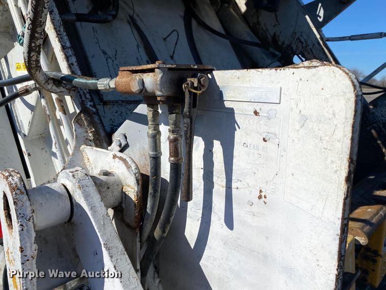 image for item KW9001 2007 Freightliner Business Class M2  refuse truck