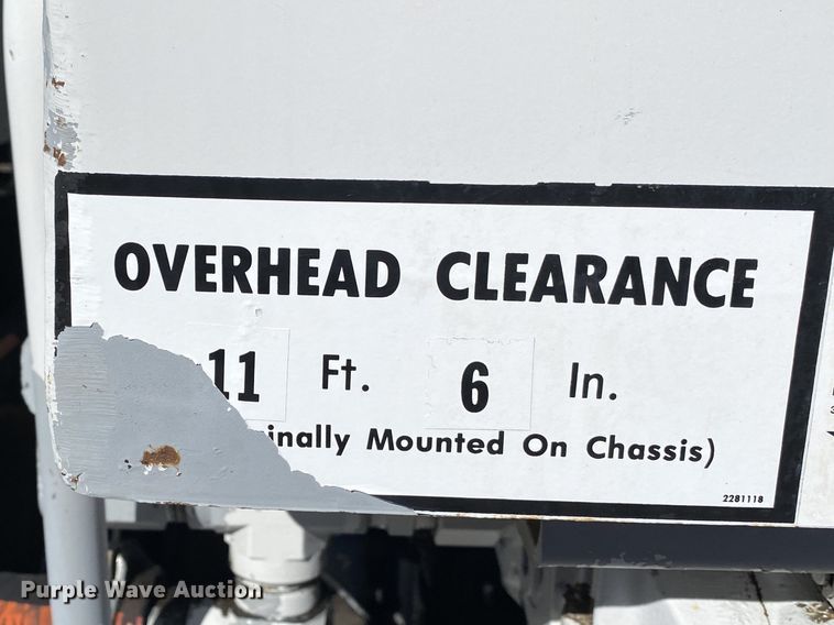 image for item KW9001 2007 Freightliner Business Class M2  refuse truck