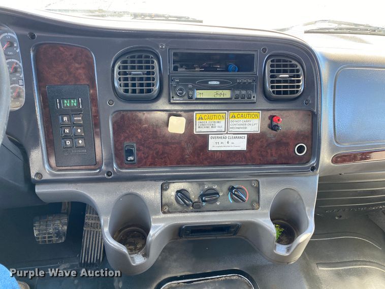 image for item KW9001 2007 Freightliner Business Class M2  refuse truck