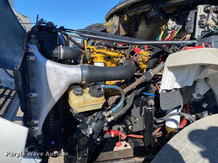 image for item KW9001 2007 Freightliner Business Class M2  refuse truck