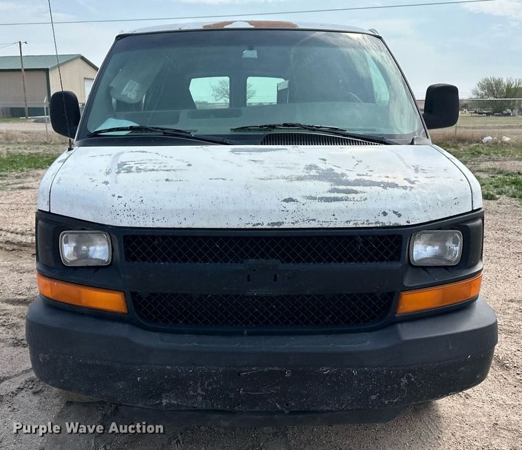 image for item KX9008 2007 Chevrolet Express 2500  van