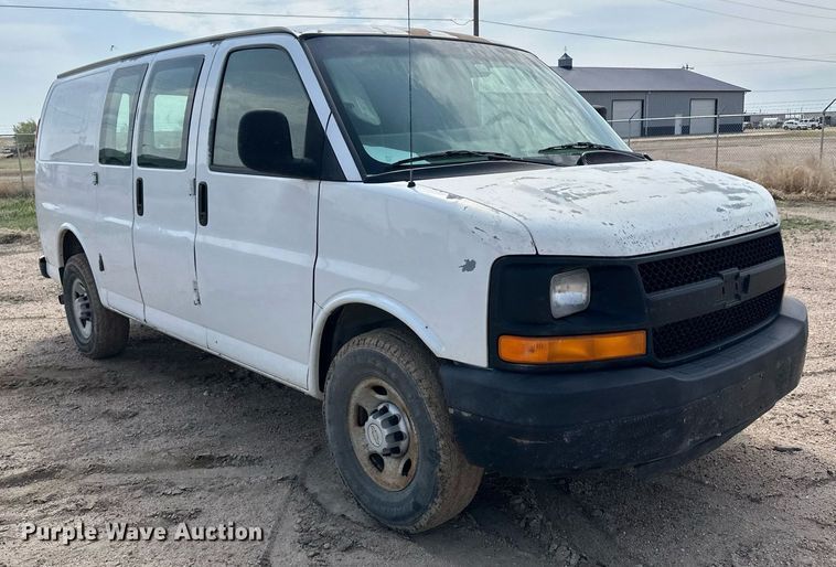 image for item KX9008 2007 Chevrolet Express 2500  van