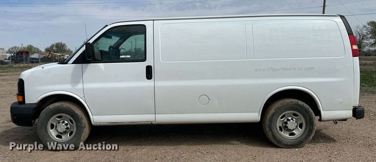 image for item KX9008 2007 Chevrolet Express 2500  van
