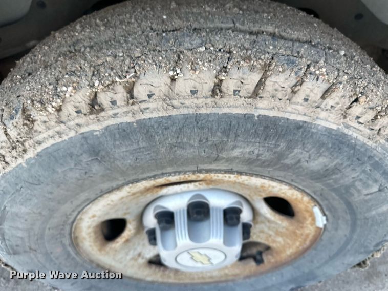 image for item KX9008 2007 Chevrolet Express 2500  van