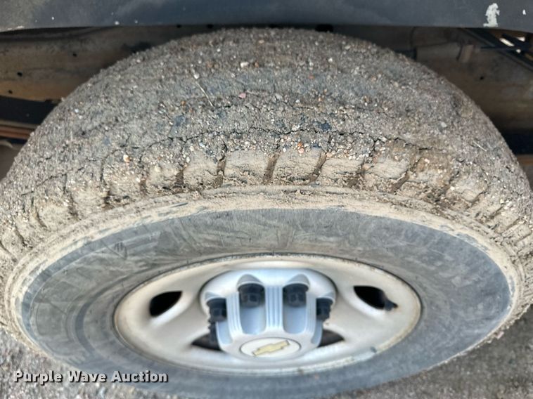 image for item KX9008 2007 Chevrolet Express 2500  van