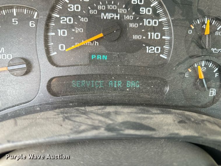 image for item KX9009 2003 Chevrolet Silverado 2500  utility bed pickup truck