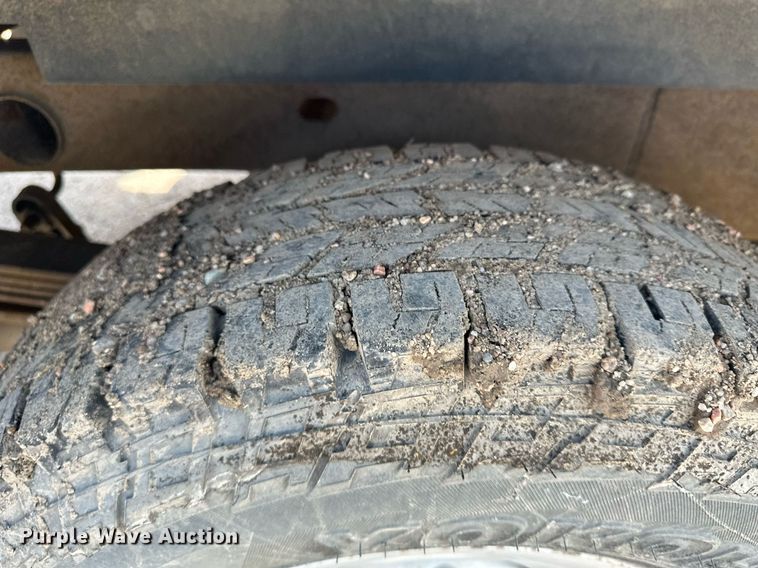 image for item KX9009 2003 Chevrolet Silverado 2500  utility bed pickup truck