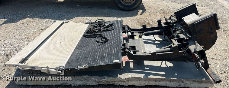 image for item LA9941 Anthony MTU GLR3  end gate lift