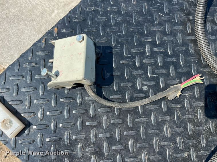 image for item LA9941 Anthony MTU GLR3  end gate lift