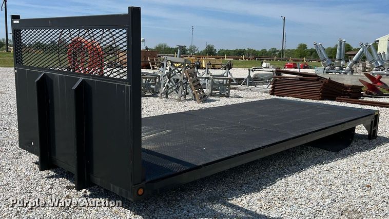 image for item LA9942 Flatbed