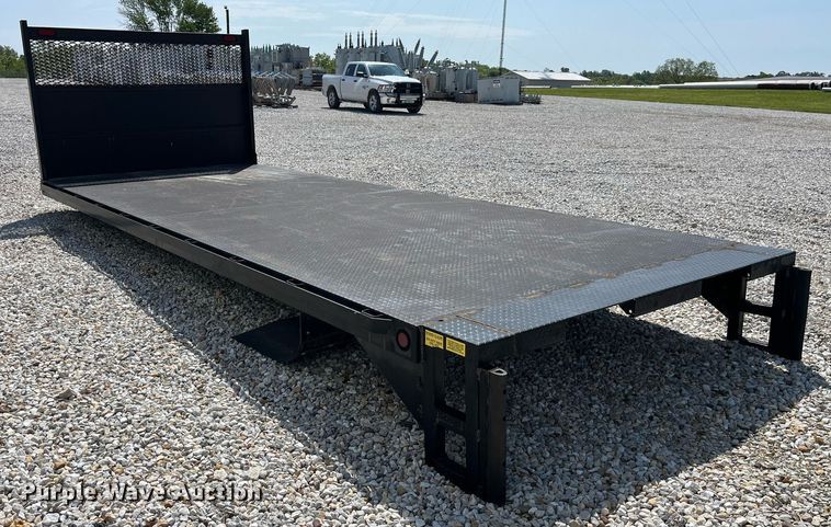image for item LA9942 Flatbed