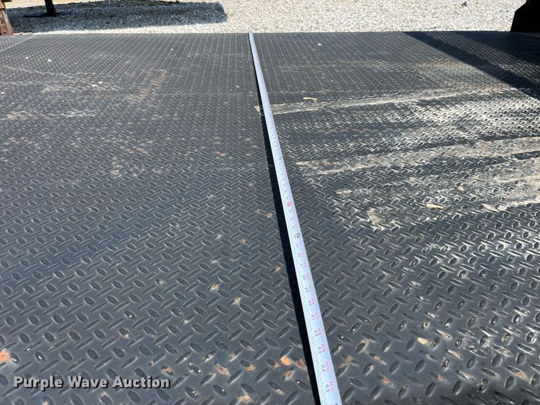 image for item LA9942 Flatbed