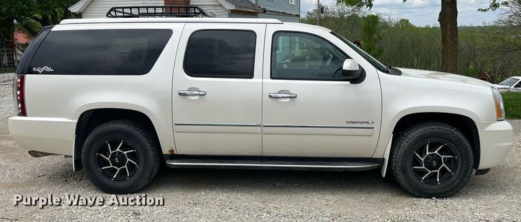 image for item LA9951 2012 GMC Yukon XL Denali  SUV