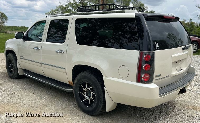 image for item LA9951 2012 GMC Yukon XL Denali  SUV