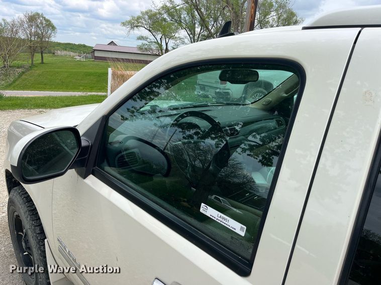 image for item LA9951 2012 GMC Yukon XL Denali  SUV