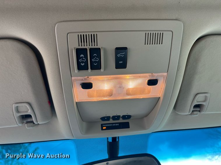 image for item LA9951 2012 GMC Yukon XL Denali  SUV