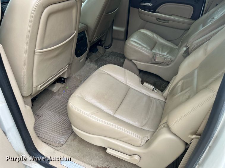 image for item LA9951 2012 GMC Yukon XL Denali  SUV