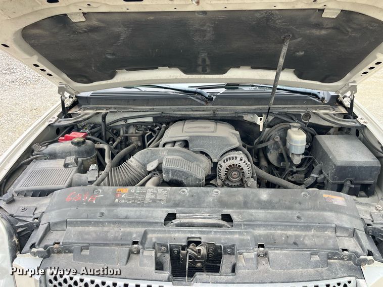 image for item LA9951 2012 GMC Yukon XL Denali  SUV