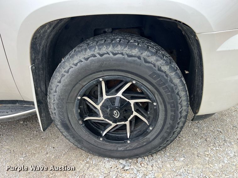 image for item LA9951 2012 GMC Yukon XL Denali  SUV