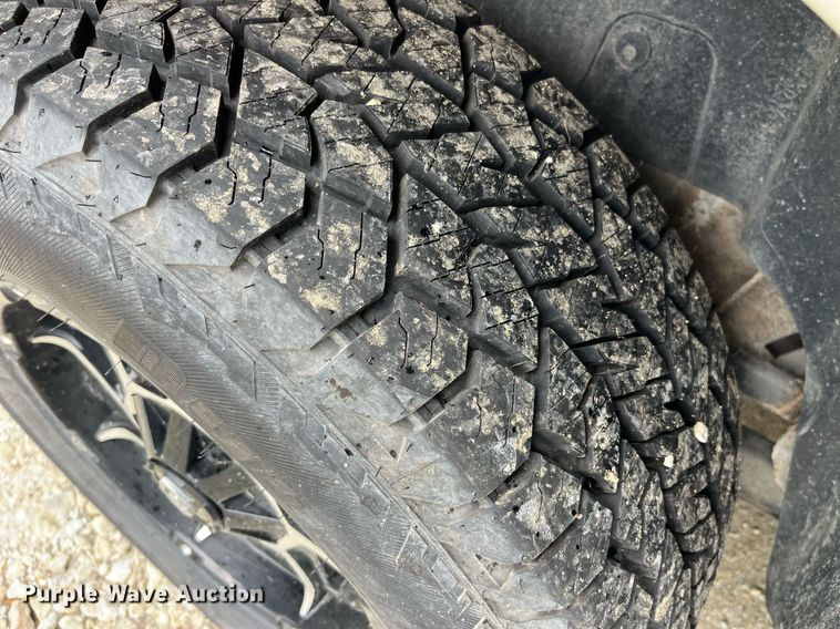 image for item LA9951 2012 GMC Yukon XL Denali  SUV