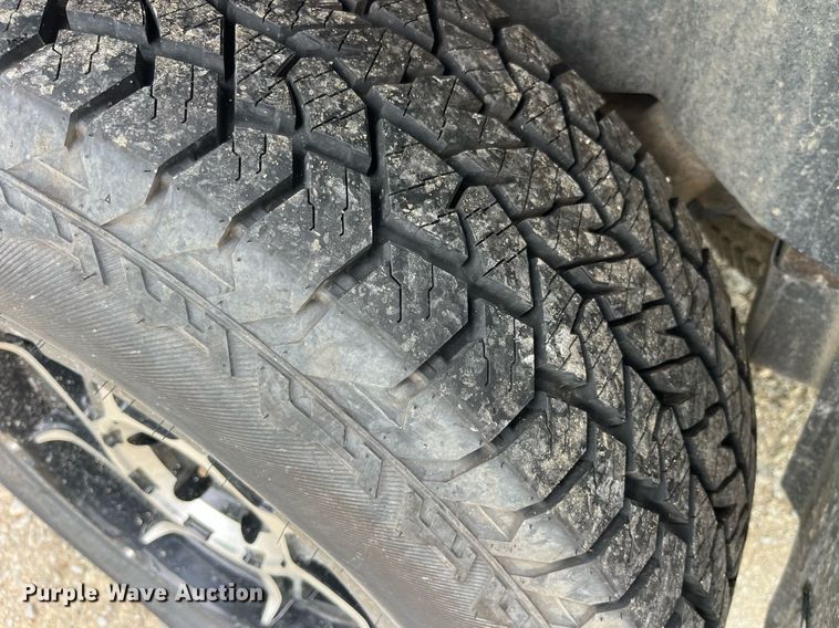 image for item LA9951 2012 GMC Yukon XL Denali  SUV