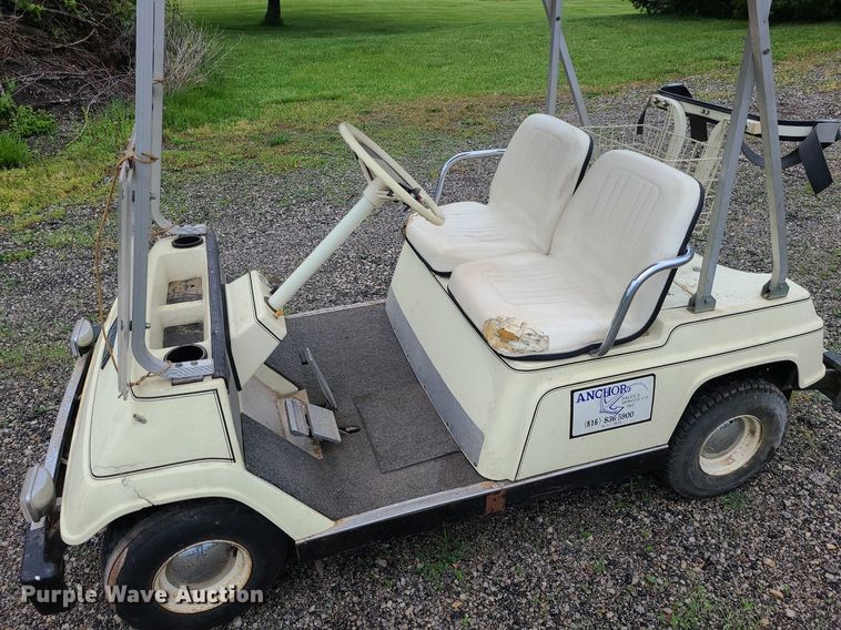 image for item LE9057 Yamaha  golf cart