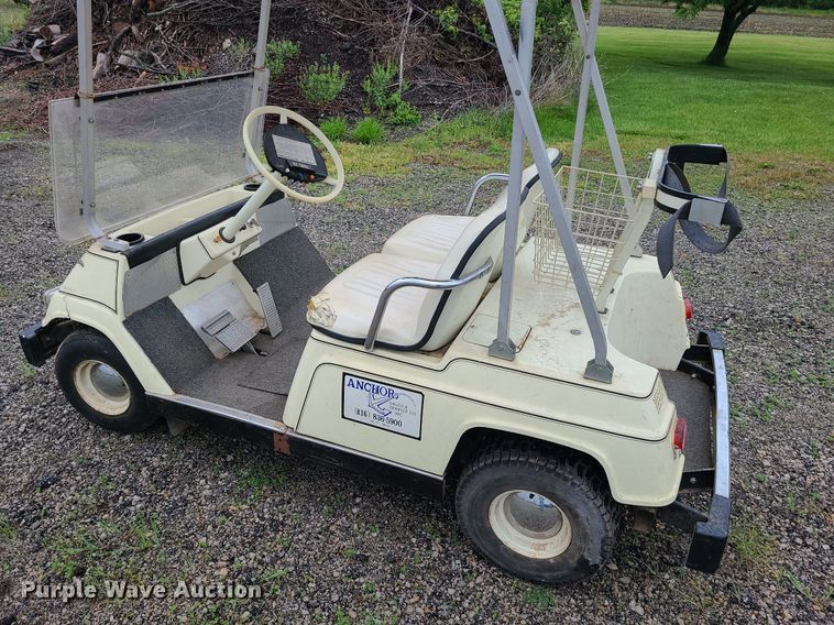 image for item LE9057 Yamaha  golf cart