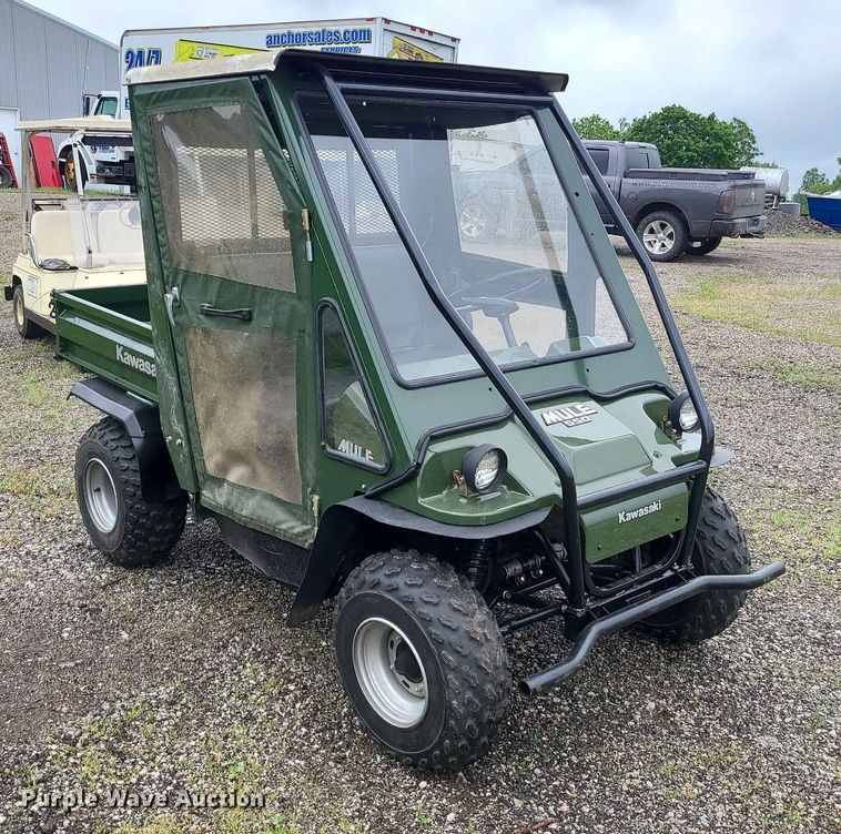 image for item LE9058 2001 Kawasaki Mule 550  utility vehicle