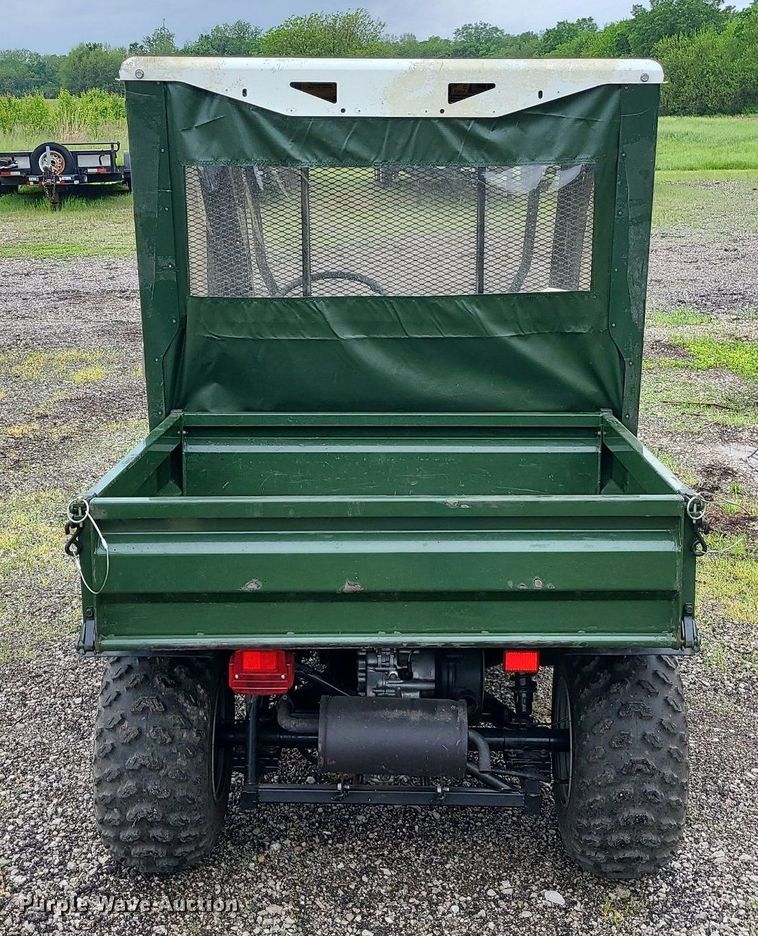image for item LE9058 2001 Kawasaki Mule 550  utility vehicle