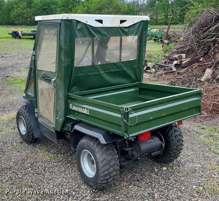 image for item LE9058 2001 Kawasaki Mule 550  utility vehicle