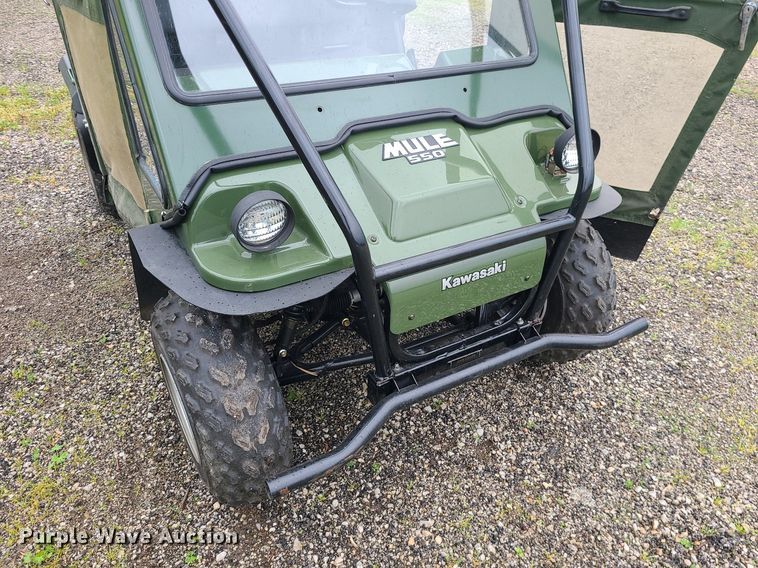 image for item LE9058 2001 Kawasaki Mule 550  utility vehicle