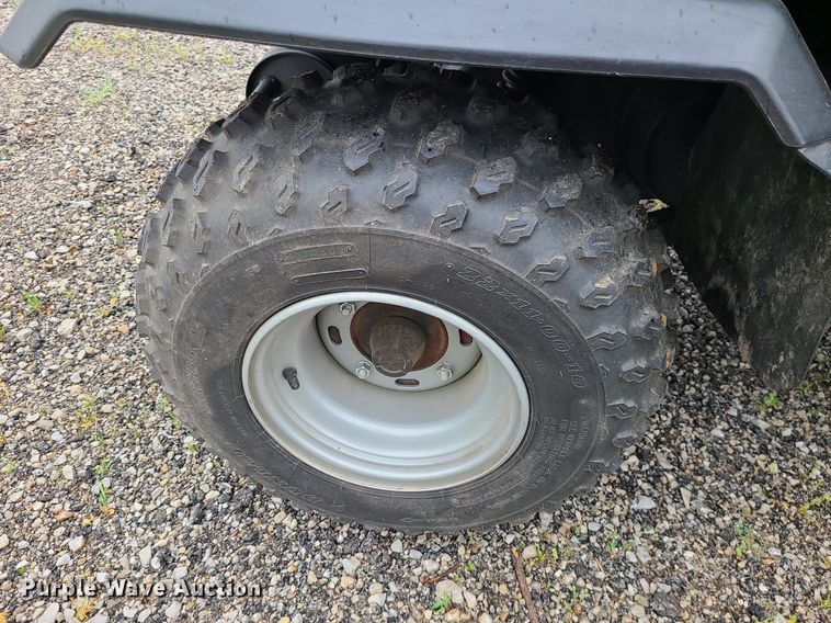 image for item LE9058 2001 Kawasaki Mule 550  utility vehicle