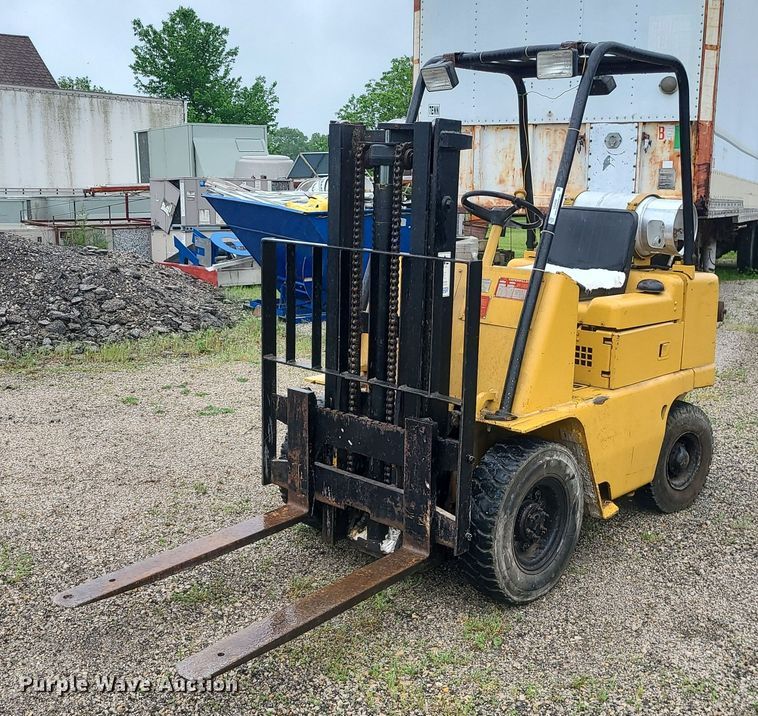 image for item LE9059 Caterpillar V50B  forklift