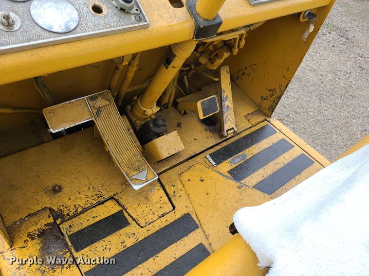 image for item LE9059 Caterpillar V50B  forklift