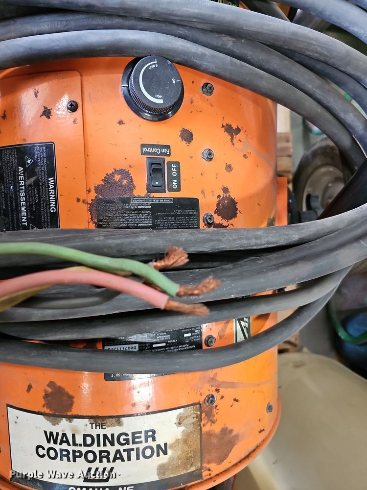 image for item LE9379 (7) heaters