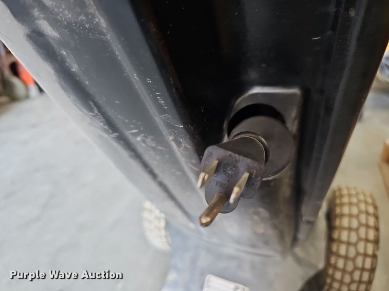 image for item LE9384 Tools