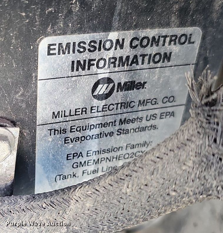 image for item LE9385 Miller Trailblazer 325 EFI  welder/generator